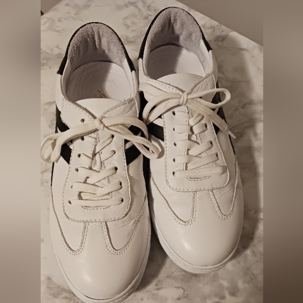 Andrea Conti Classic White And Black Women's Leather Sneakers - Picture 5 of 11